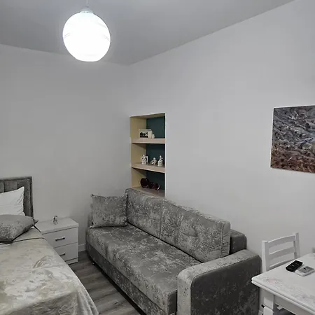 Apartment Nezir Tirana